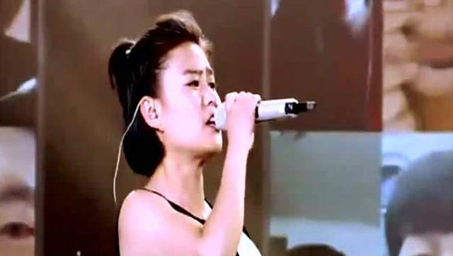  电竞女选手破纪录，巾帼不让须眉男