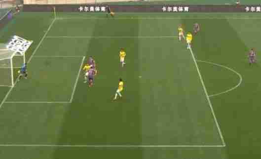  裁判判罚引争议，赛后复盘聚焦热点