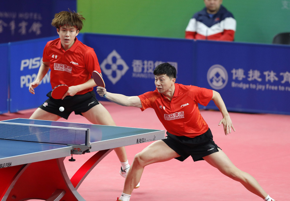  梅总双打默契配合，美网混双决赛勇夺桂冠