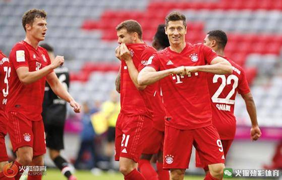  德甲霸主拜仁连胜，卫冕之路势不可挡  