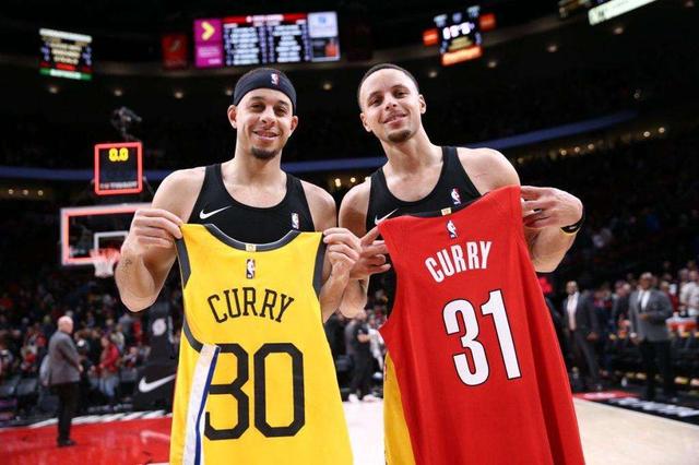  篮球名宿执教青年军，传承经验培育新人