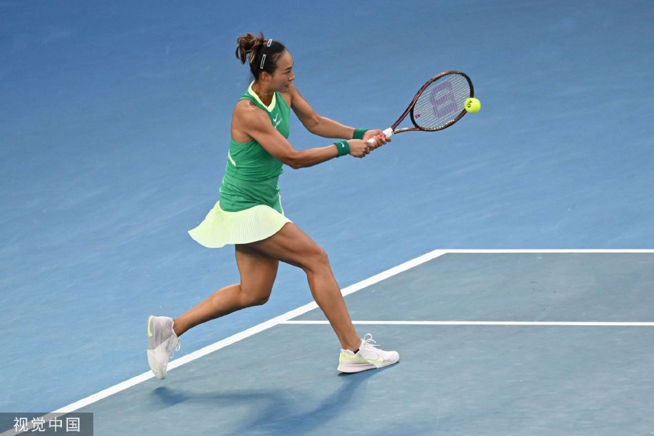  郑钦文强势晋级澳网女单四强