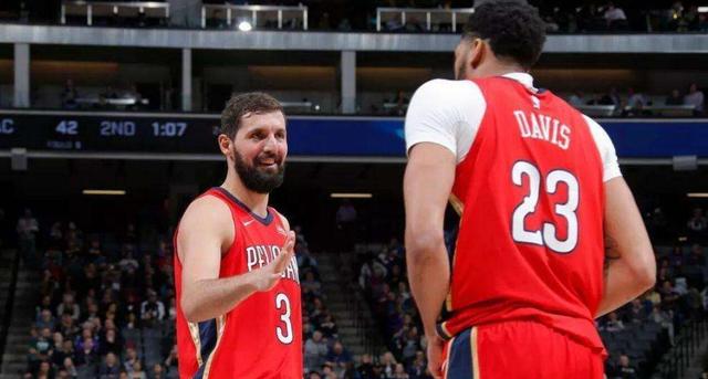  快船乔治准绝杀惊险击败鹈鹕