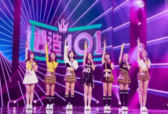  电竞少女崭露头角，精准预判助队翻盘  