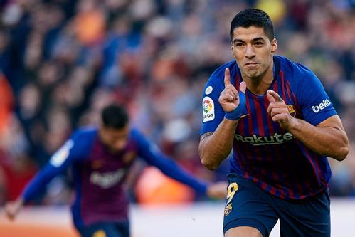  西甲国家德比，巴萨主场大胜皇马